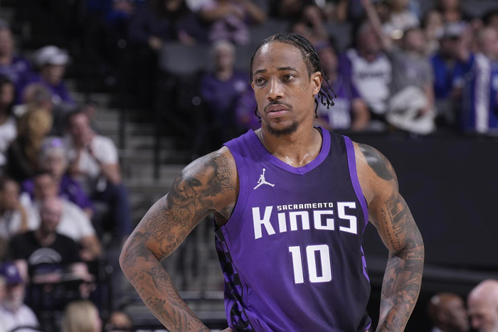 德罗赞41分11助攻创历史纪录 国王队逆转爵士取