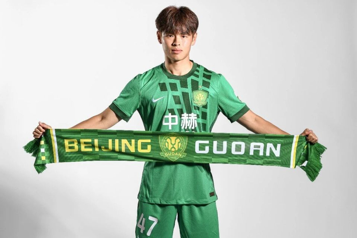 18岁新援邓捷夫中超首秀惊