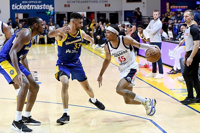 新秀萨利斯爆发助圣迭戈快船大胜开拓者