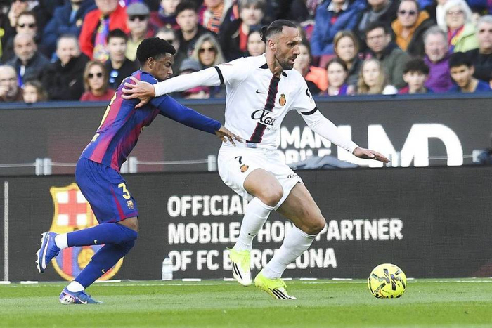 巴萨左后卫巴尔德引英超三强争夺 留队决心坚定