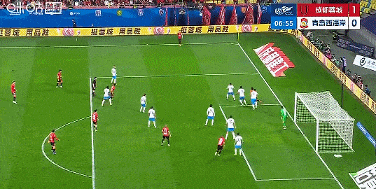 成都蓉城5-1大胜青岛西海岸 费利佩生日帽戏法助