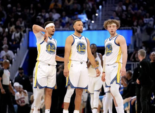 勇士常规赛收官负快船附加赛再战冲击季后赛