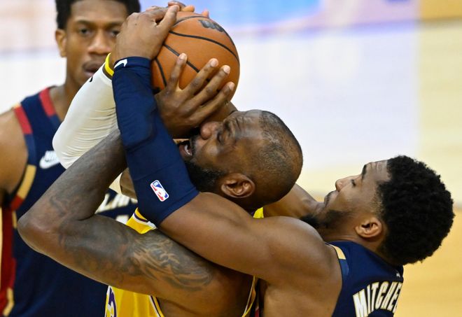 米切尔哈登联手冲击总冠军 骑士季后赛前景光明